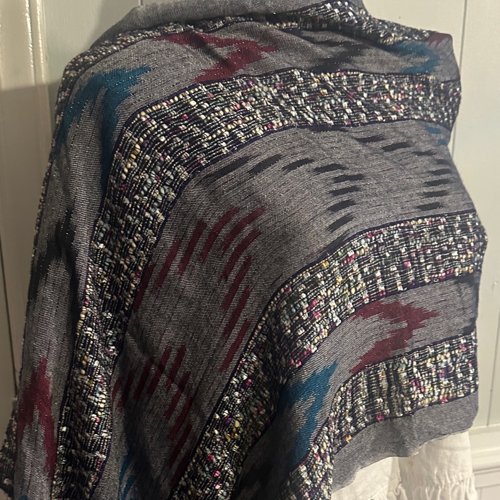 Multicolor Patterned Scarf - Picture 3 of 5